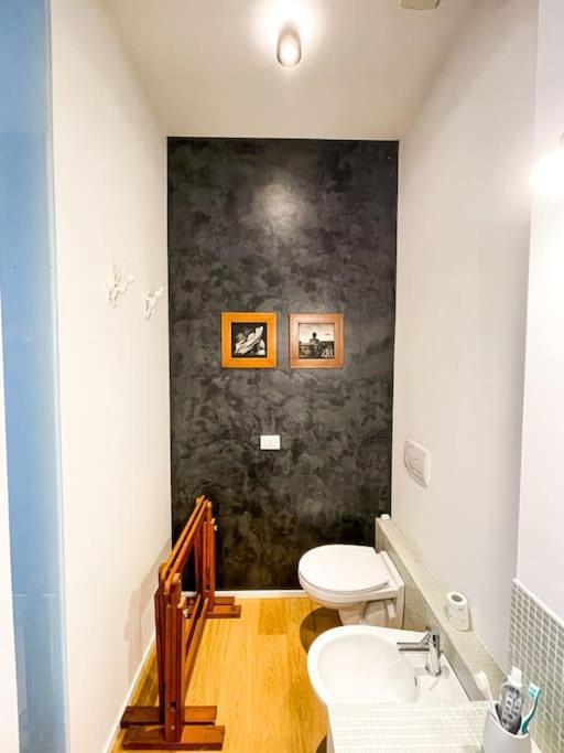 Garibaldi-isola - Moderno Bilocale Con Balcone Apartamento *